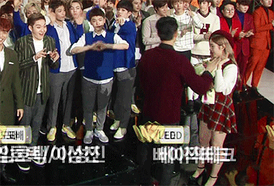 이상한(?) 창섭보고 웃는 아이린+swf | 인스티즈