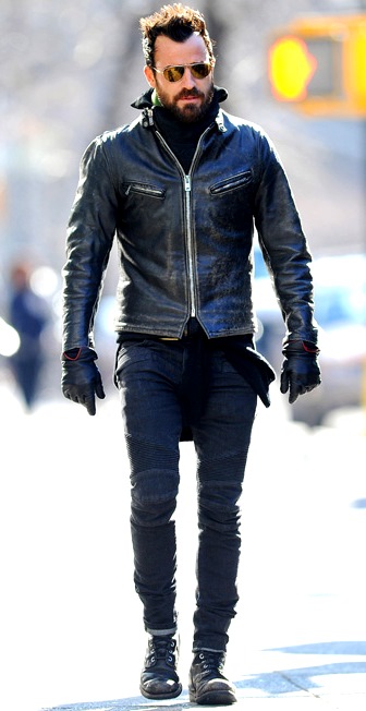 Justin Theroux Foto de Justin Theroux con casaca de cuero