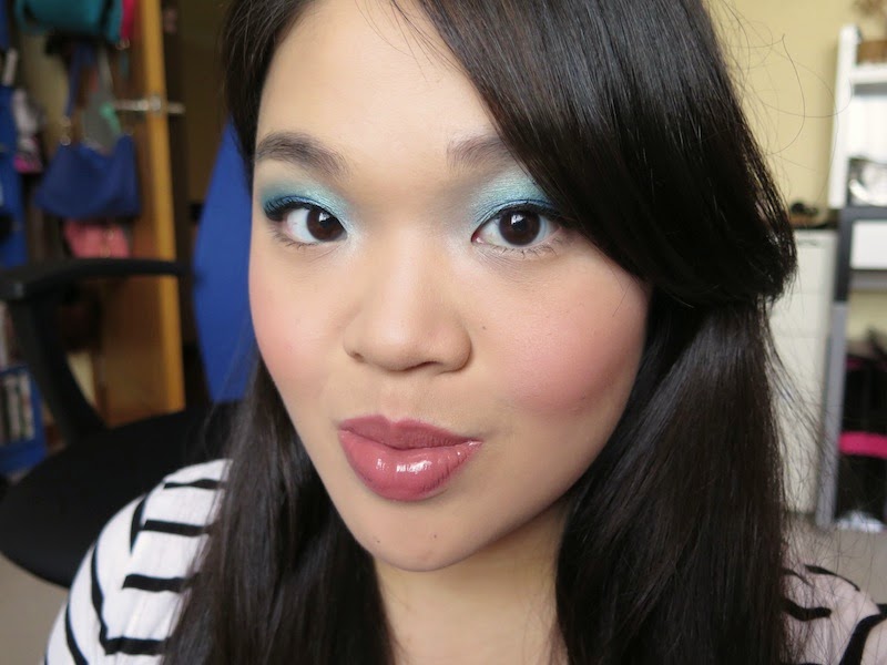 Mermaid Makeup: Blue Hair and Shimmery Eyes - wide 9