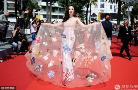 3 sao nữ có sự lột xác rõ rệt nhất về phong cách thời trang trong thời gian qua - Ảnh 8 3 sao nu co su lot xac ro ret nhat ve phong cach thoi trang trong thoi gian qua - Anh 8