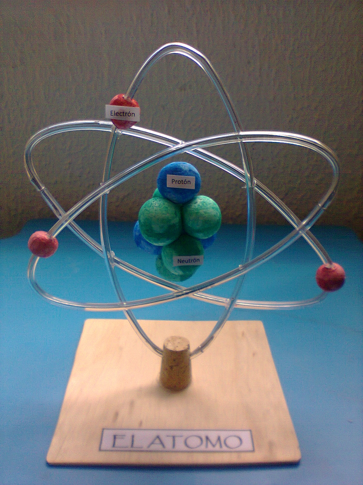 Maquetas y arte | Modelos atomicos, Maquetas de celulas, Modelos