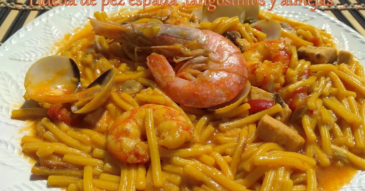 Una mariposa en mi cocina Fideua de pez espada, langostinos y gambas