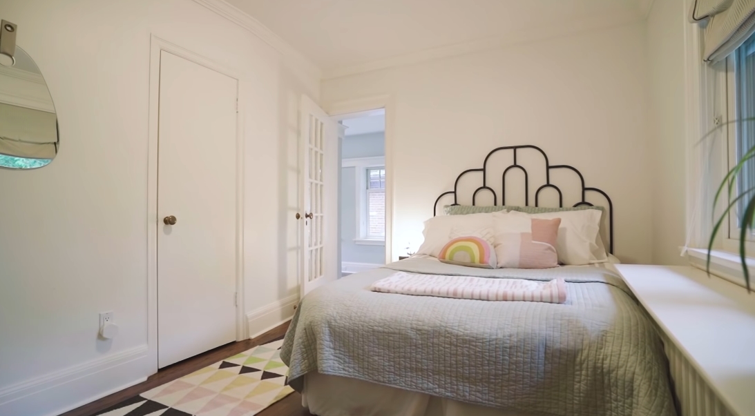 26 Interior Design Photos vs. 44 Old Bridle Path, Toronto Luxury Home Tour