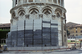 Counterweights helped to stabilise the tower in 1992