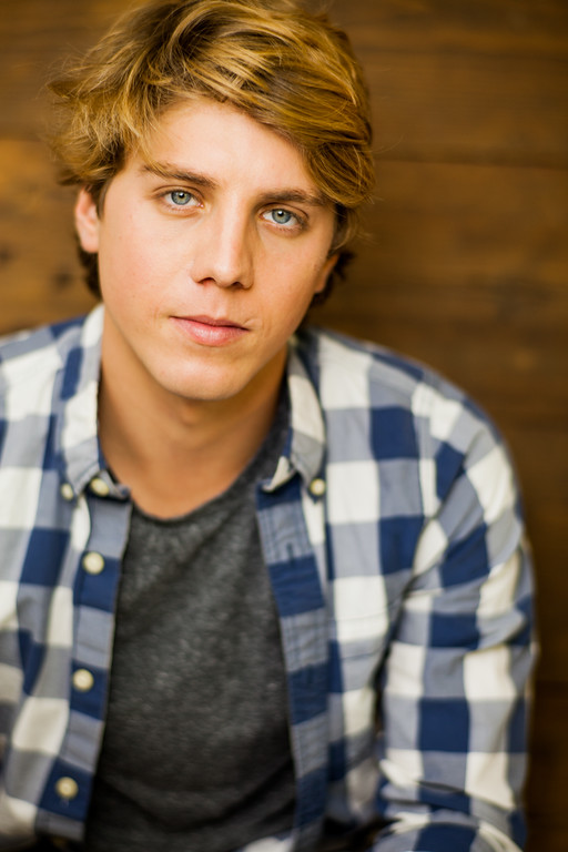 Lukas Gage movies list and roles (The Other Two Season 3, You Season 4 and others...) 1 Lukas Gage movies list and roles (The Other Two Season 3, You Season 4 and others...) 1