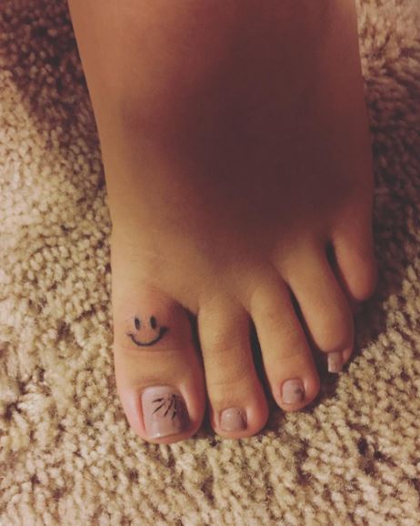 Toe Tattoos