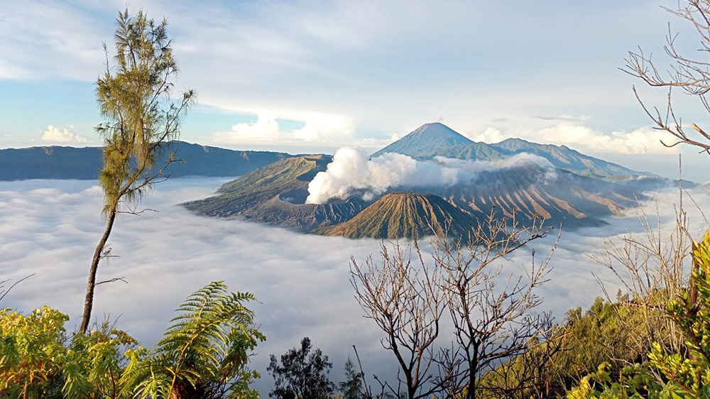 Bali Island, Ijen Crater, Mount Bromo Sunrise tour 3 days 2 nights