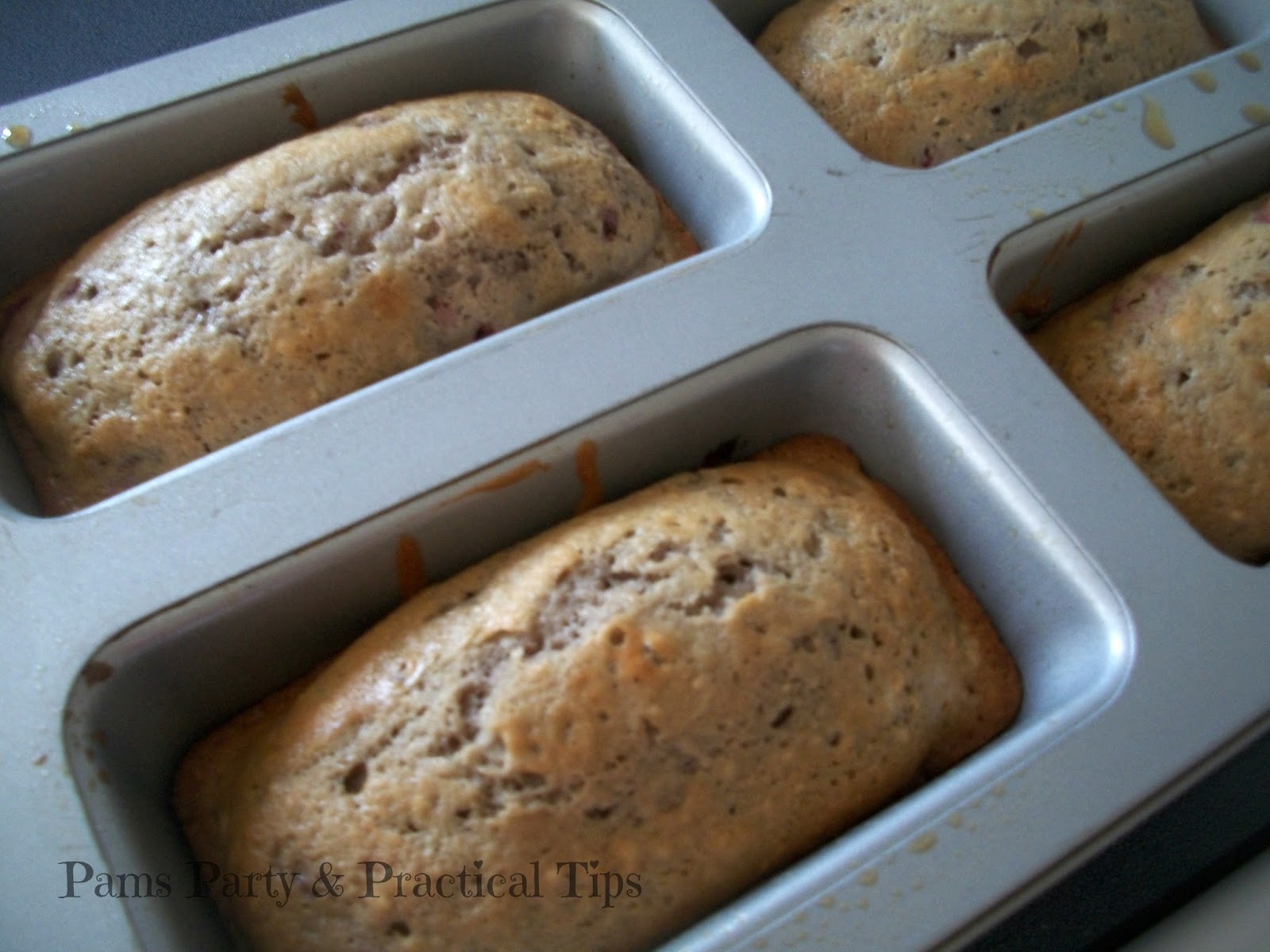 Pams Party & Practical Tips How to make Strawberry Bread