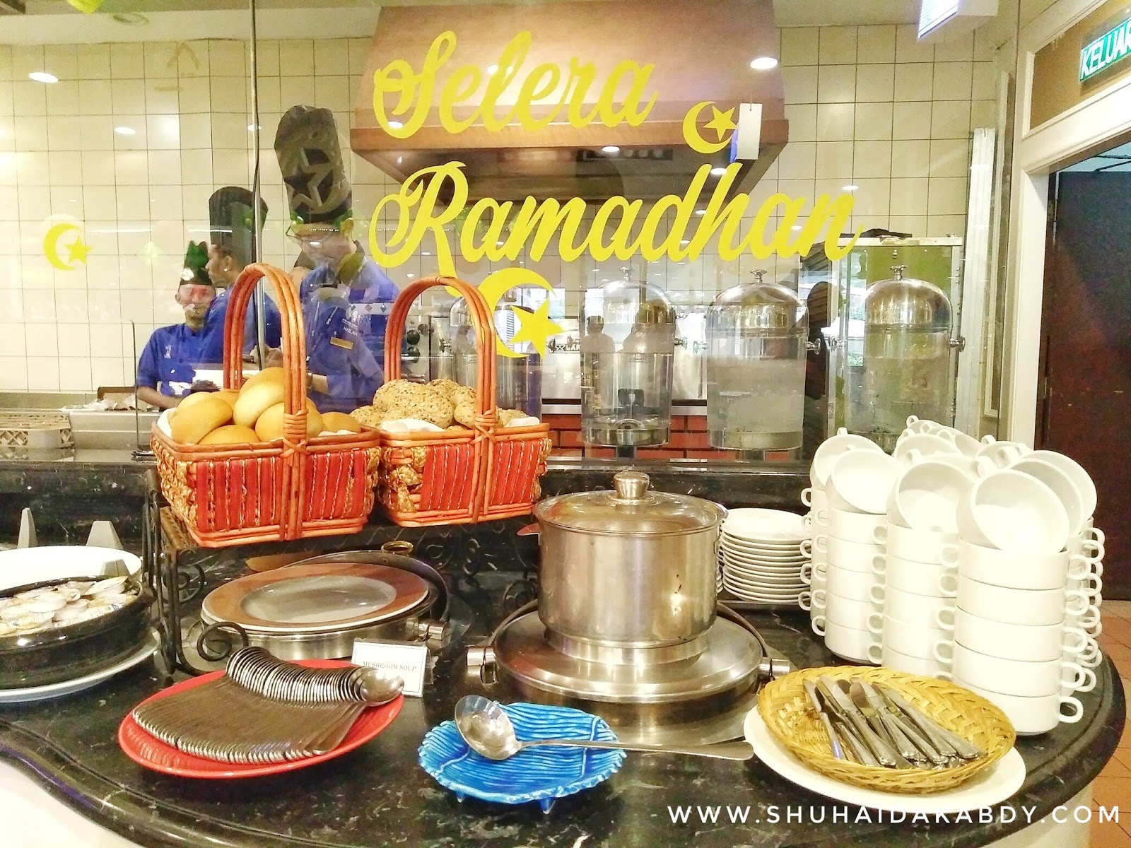 Ramadhan Buffet Restoran Riverside di PWTC Berkonsepkan Pasar Malam Ramadhan Buffet Restoran Riverside di PWTC Berkonsepkan Pasar Malam