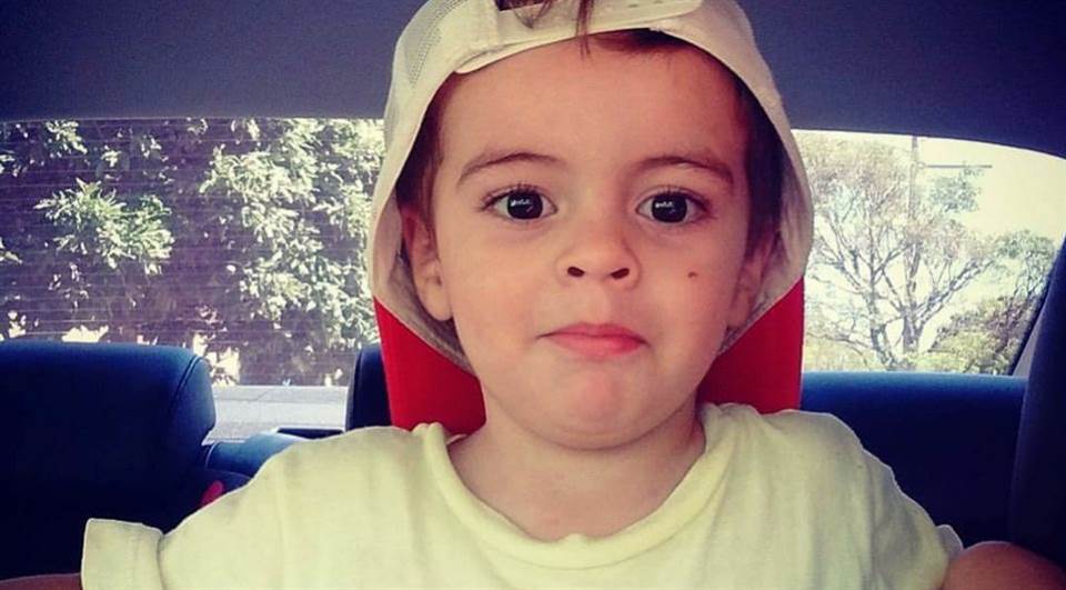 Portal Alto Paraíso - PR: Criança de 2 anos cai em piscina e morre