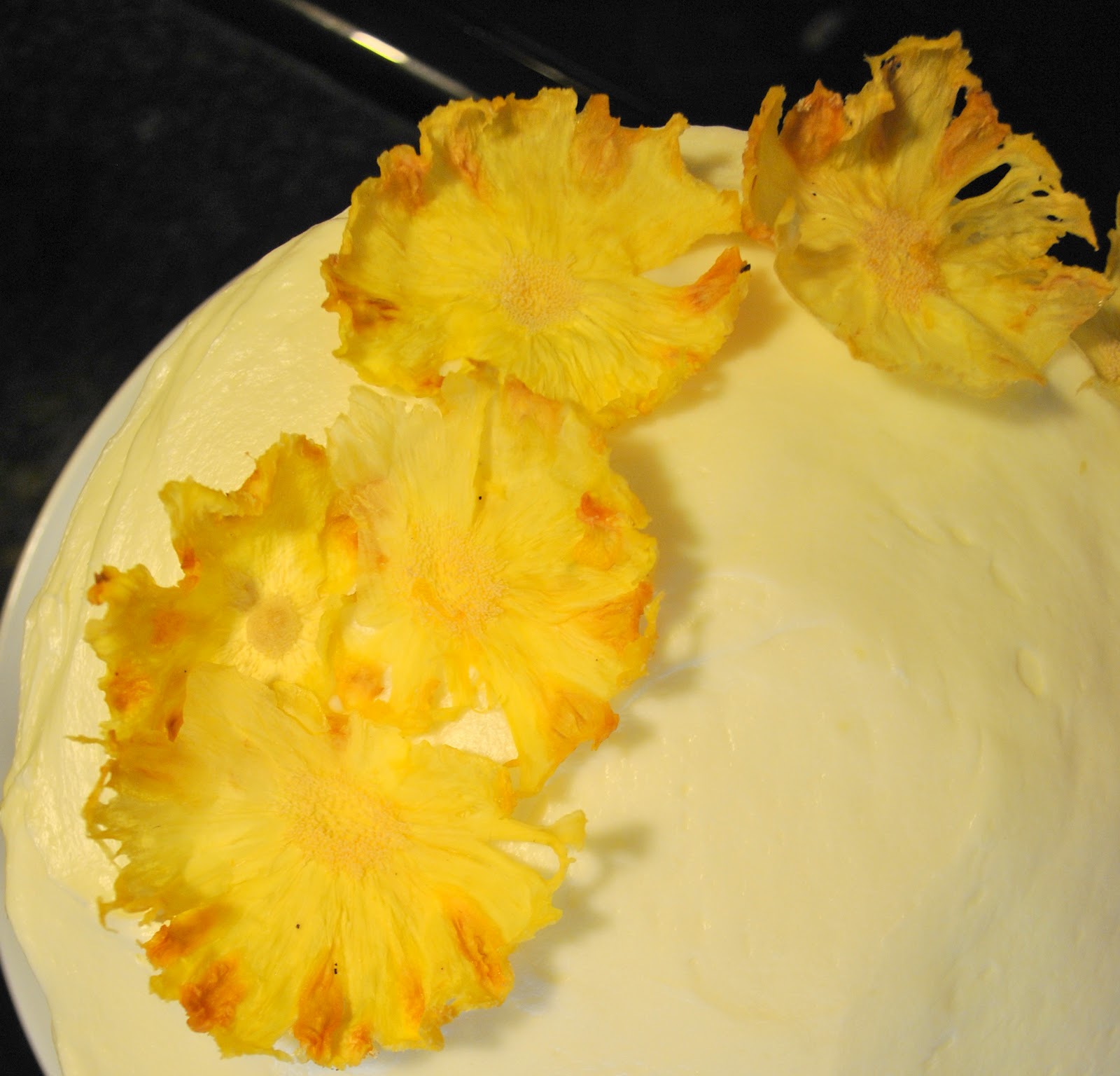 so nice i am posting twice.. dried pineapple flowers!!