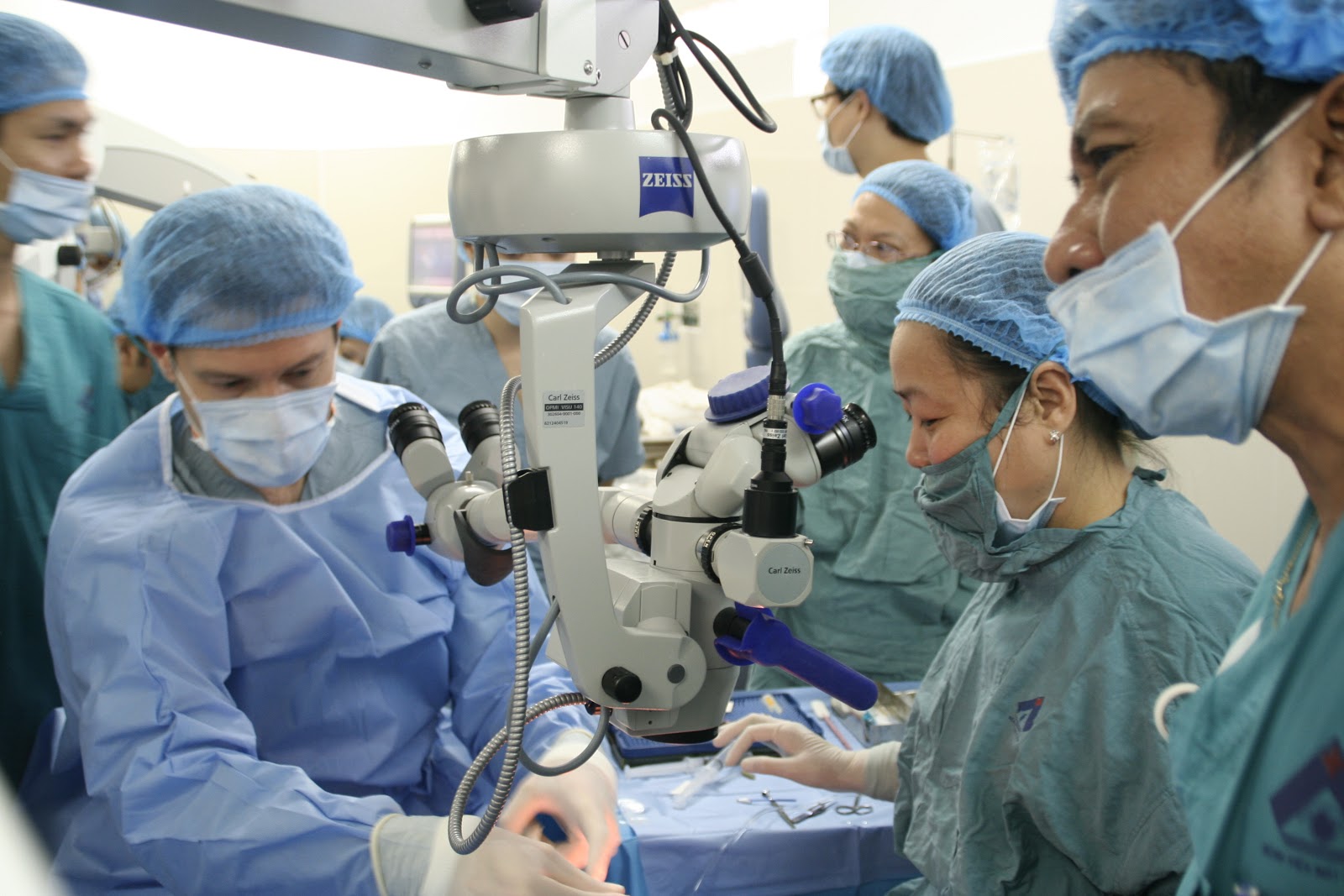 Vietnamese American Ophthalmology Symposium DSEK Skills Transfer