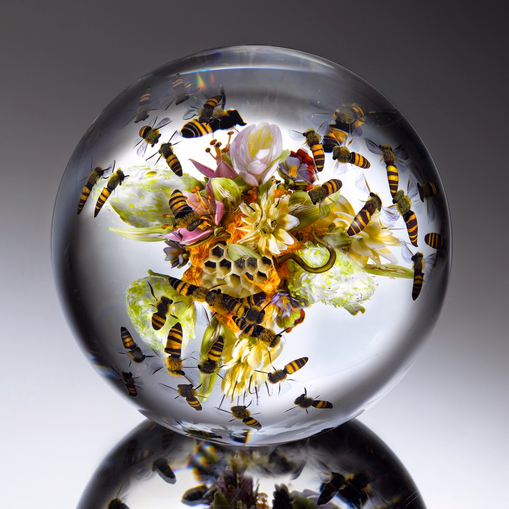 06-Flowers-&-Fruit-Honeybees-Paul-J-Stankard-Nature-in-a-Sculptured-Glass-Orb-www-designstack-co