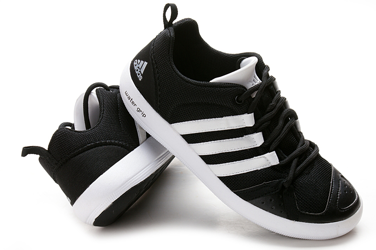 SneakerAdiBox: Adidas Sand Beach (Black & White)