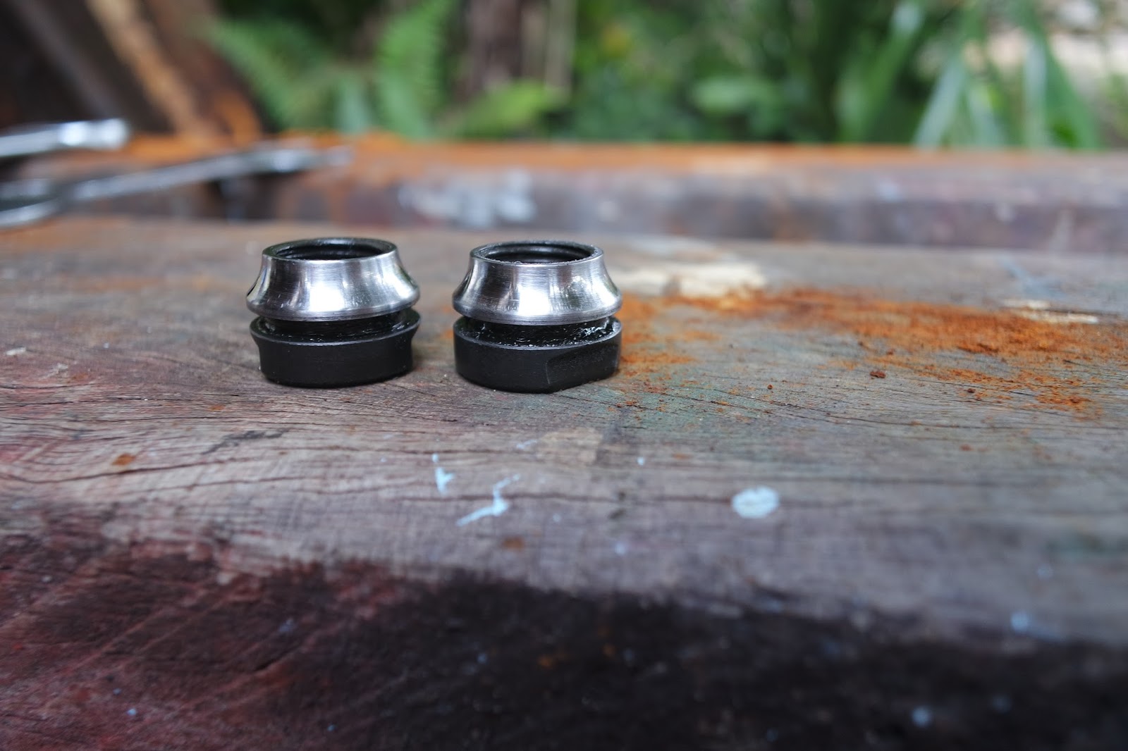 Bruce Teakle's Pages Repairing bicycle wheel bearing cones