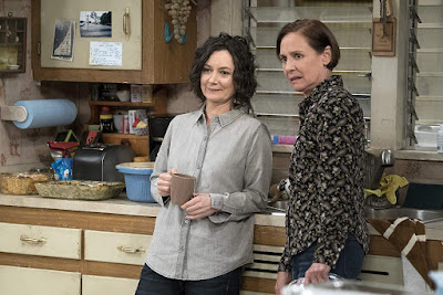 The Conners Sara Gilbert Laurie Metcalf Image 1