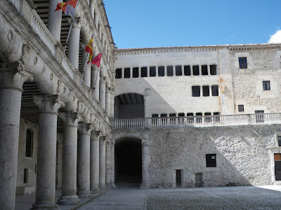 Patio del Castillo de Cuéllar