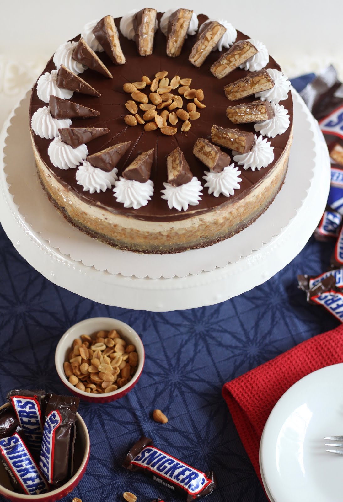 Mega leckere Snickers-Torte/ Erdnuss-Karamell-Schoko-Torte | Rezept und ...