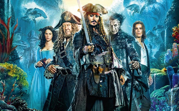 Johnny depp diz que nunca assistiu aos filmes dos Piratas do Caribe e