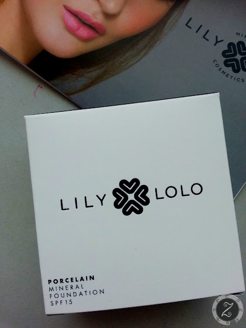 Podkład Lily Lolo, w kolorze Porcelain