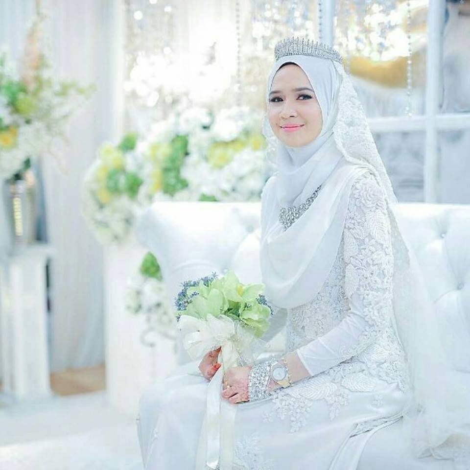 Gaun Pengantin Muslimah Malaysia DWI LESTARI