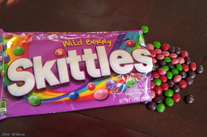 зелёный skittles sour. Skittles набор. скитлс. желтый скитлс. конфеты радуга skittles.