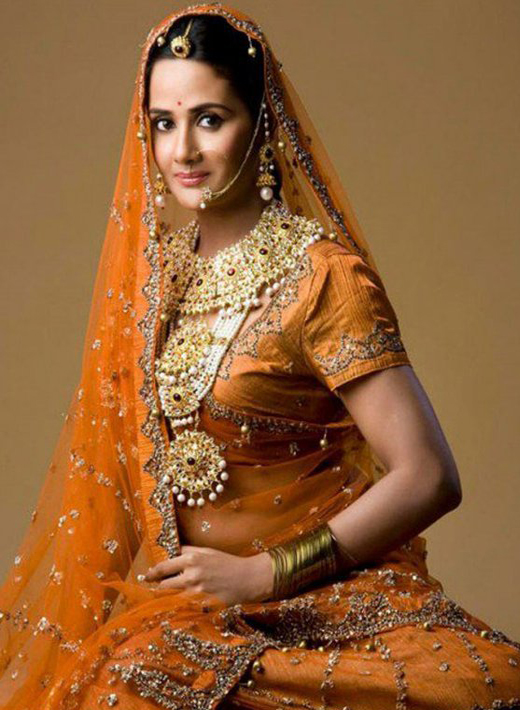Latest and New Dulhan Dresses 2013 ~ •♥•Naina Jee Bridal Dresess