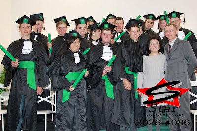  Beca para formatura em Joinville,beca para colação de grau,beca para colação em gabinete,canudo para formatura,formatura em Joinville,beca em Joinville,fotos de formatura,aluguel de beca em Joinville e região,isso e muito mais no fone: 47-30234087 47-30264086 47-99968405...whats 