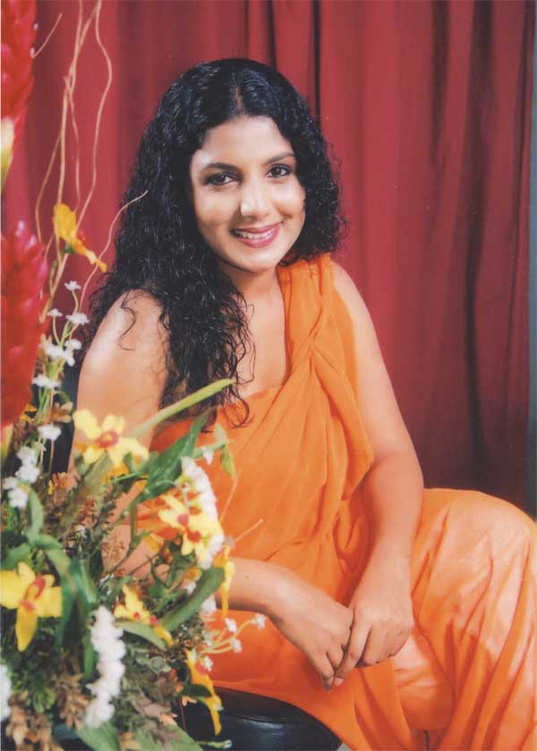 Sl Hot Actress Pics Anuruddhika Padukka Sexy Sinhala