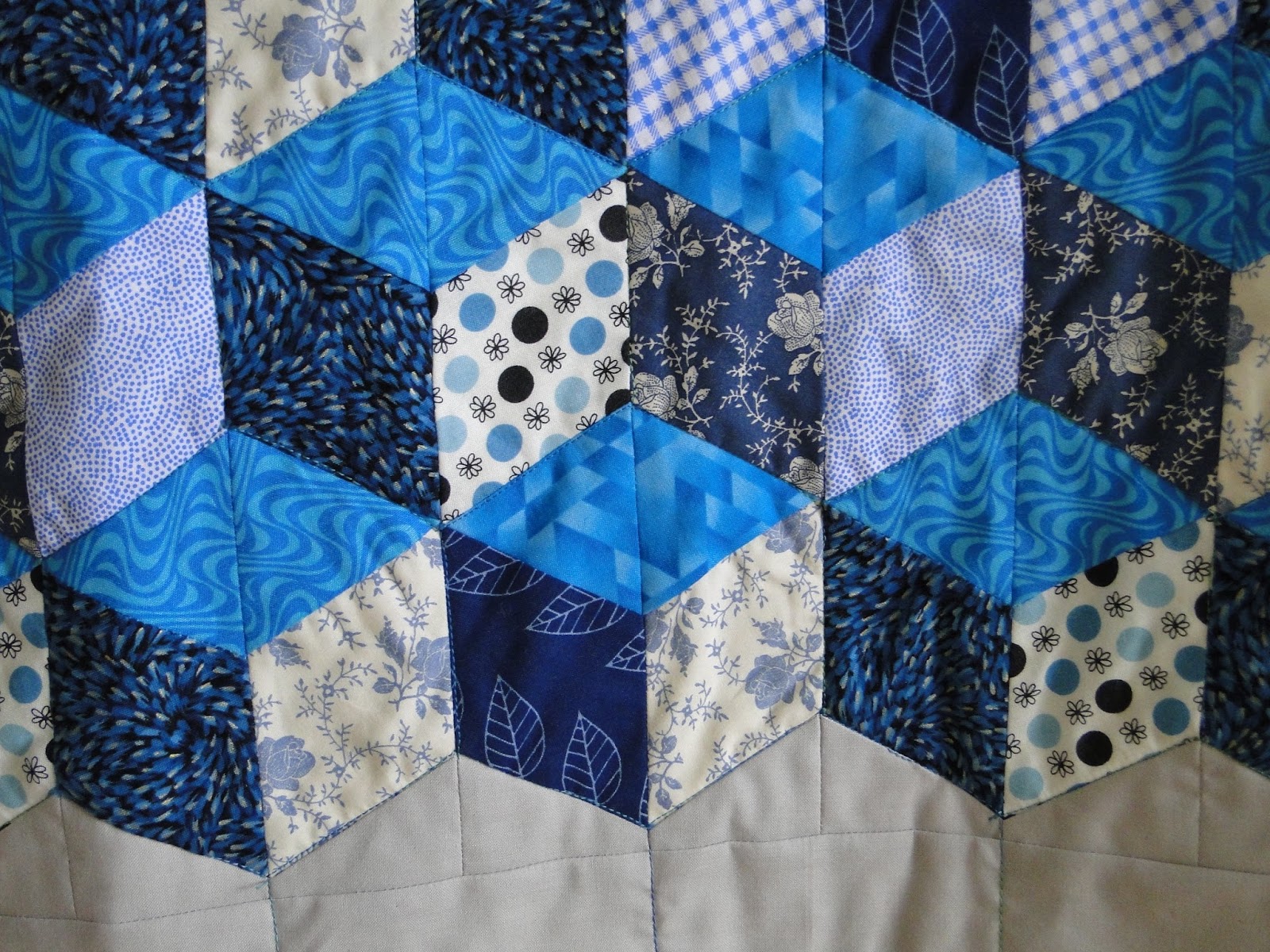 Nessa's Place Tumbling Blocks Quilt