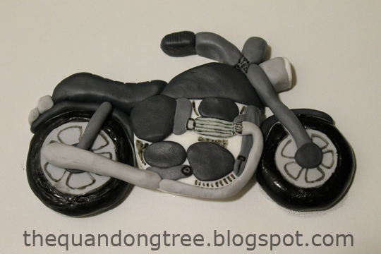 The Quandong Tree Fondant Motorbike Cake Topper I Tried To Make It As Close The Model Could While Keeping All In One Piece S Not Exactly Erm Sleek Real Thing