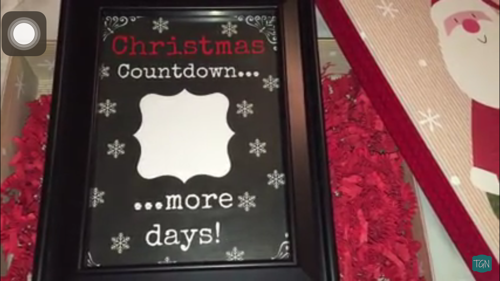 Dollar Tree DIY Christmas Countdown Dry Erase Board {The Green Notebook}