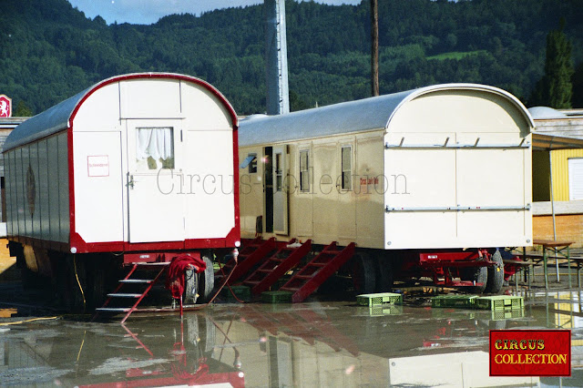 Roulottes, couchettes et habitation du cirque Louis Knie 