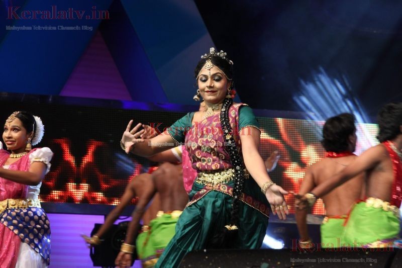 Kumkumapoovu Serial Cast Kumkumapoovu Serial Cast