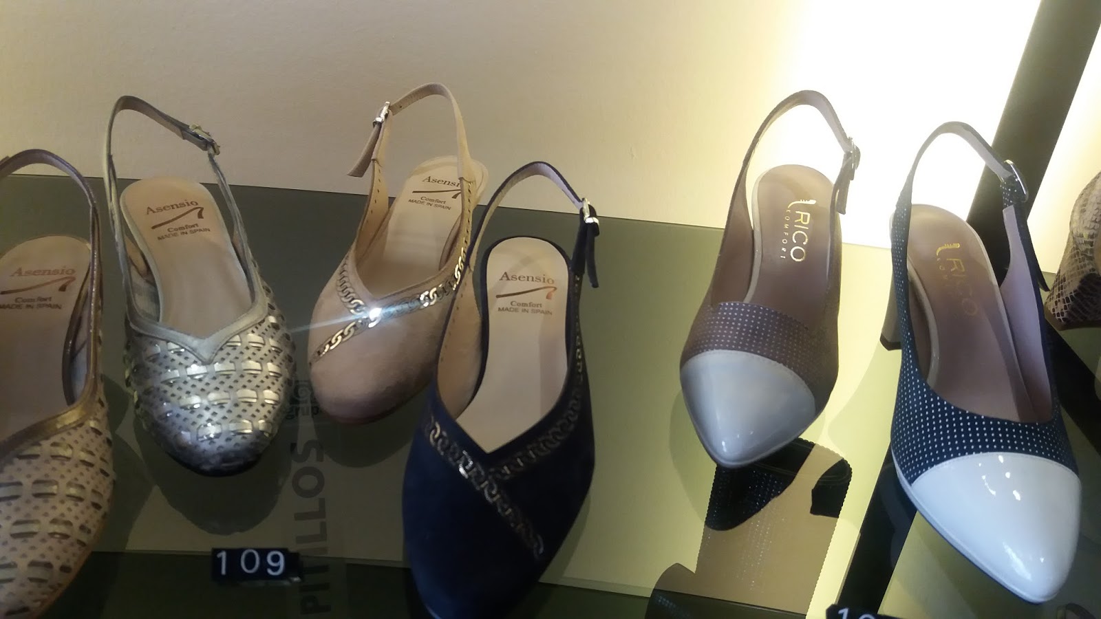 Calzados Carmelo Romero - La misma combinación en tres modelos diferentes.  Un zapato para cada ocasión | Facebook