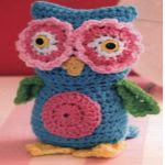 http://www.crochetkingdom.com/cute-crochet-owl-pattern/