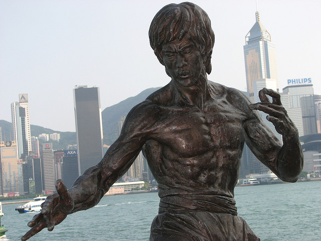 Bruce Lee Statue ~ Kuriositas