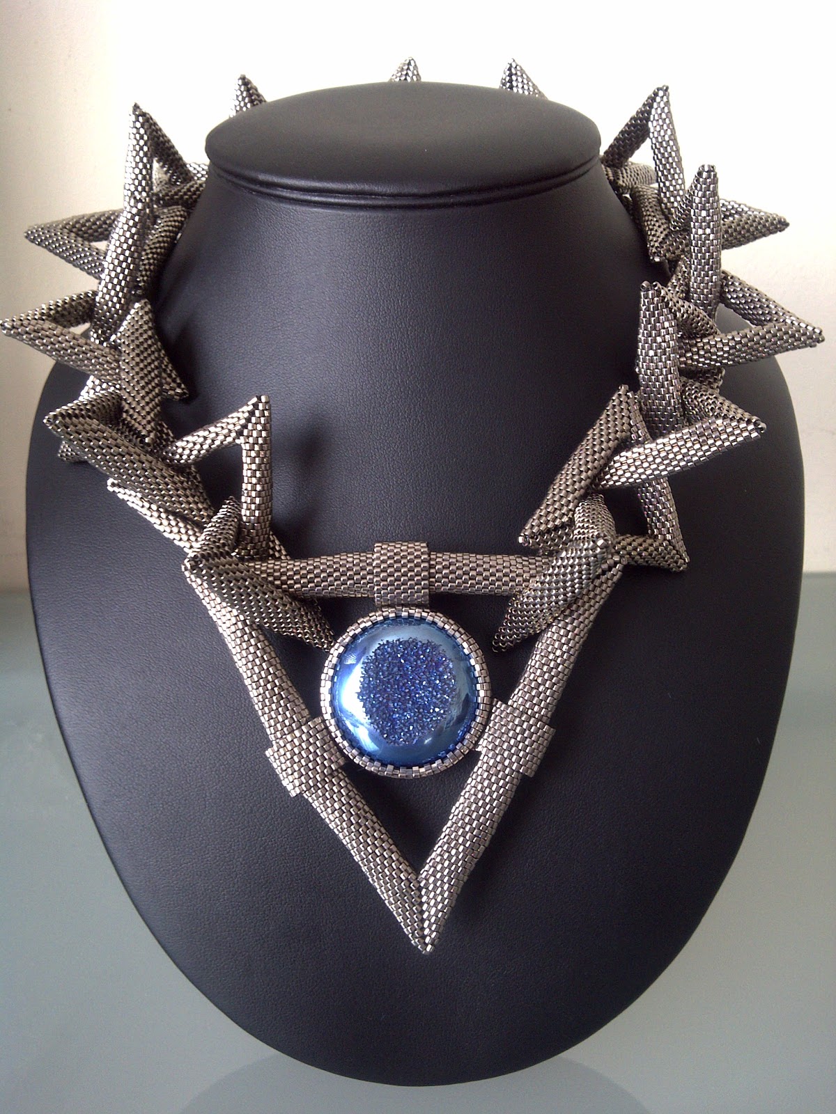 Heroine bone necklace Clearance