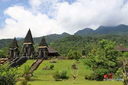 pura parahyangan agung jagatkartta bogor