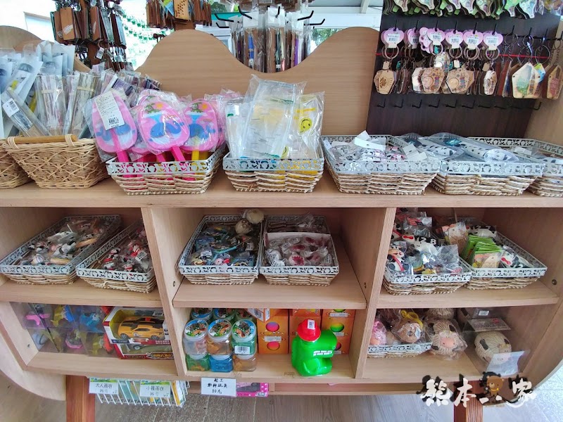 偶像劇「薰衣草」場景|花坊、蝴蝶生態區步道|飛牛牧場~唯美自然系IG景點