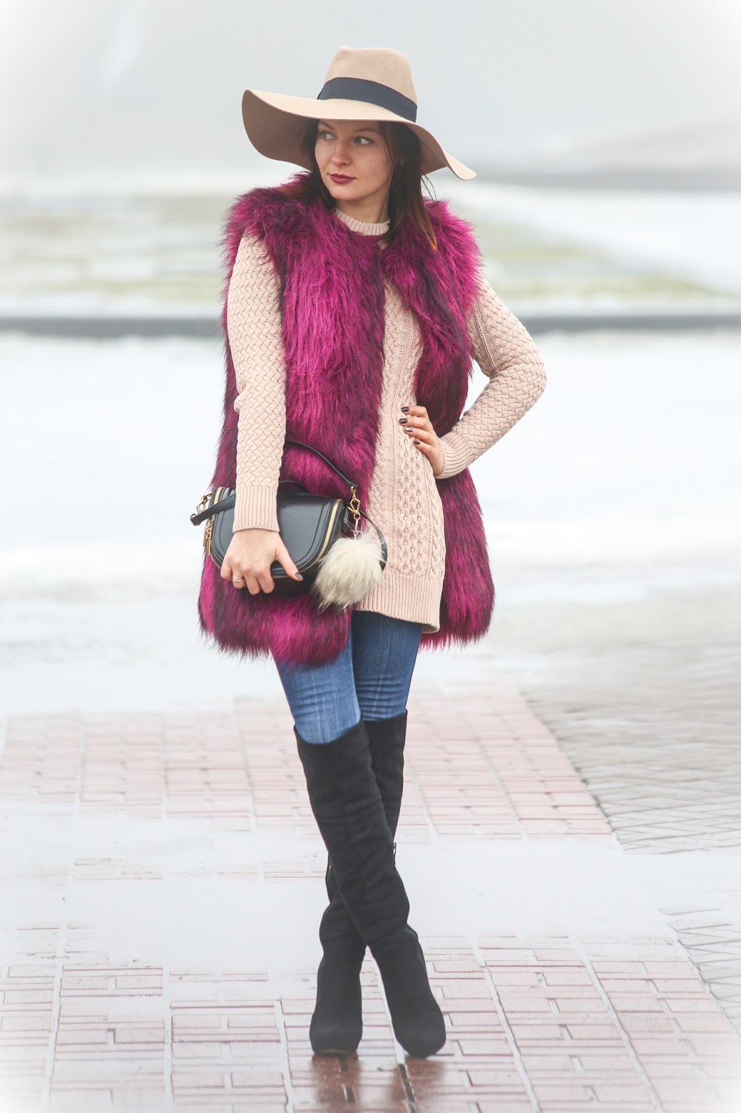 Lady in fogFashion design