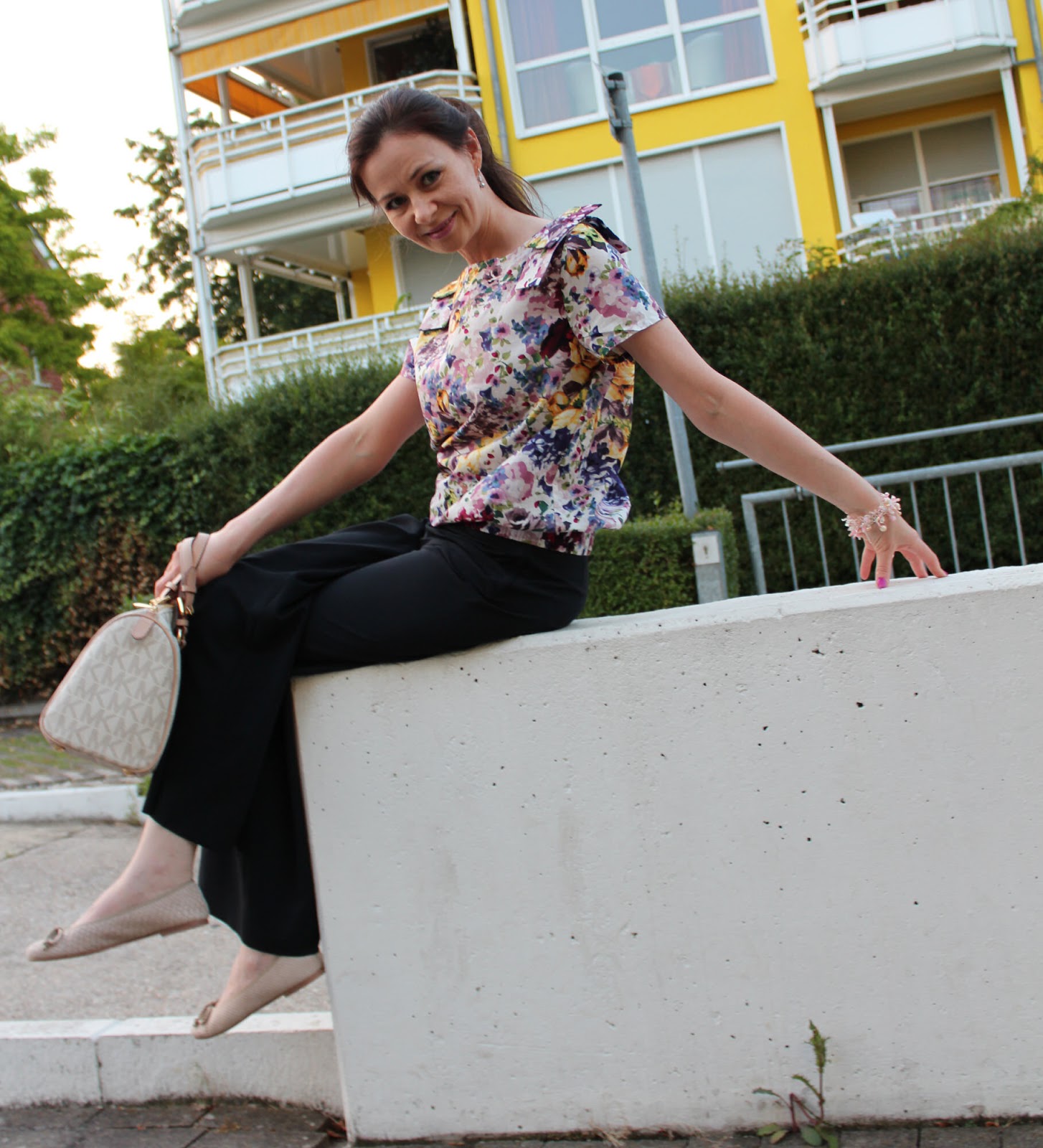 sewing galaxy: Bluse + Tutorial für Halsausschnittverarbeitung bei