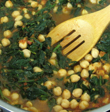 chole palak chickpeas and spinach