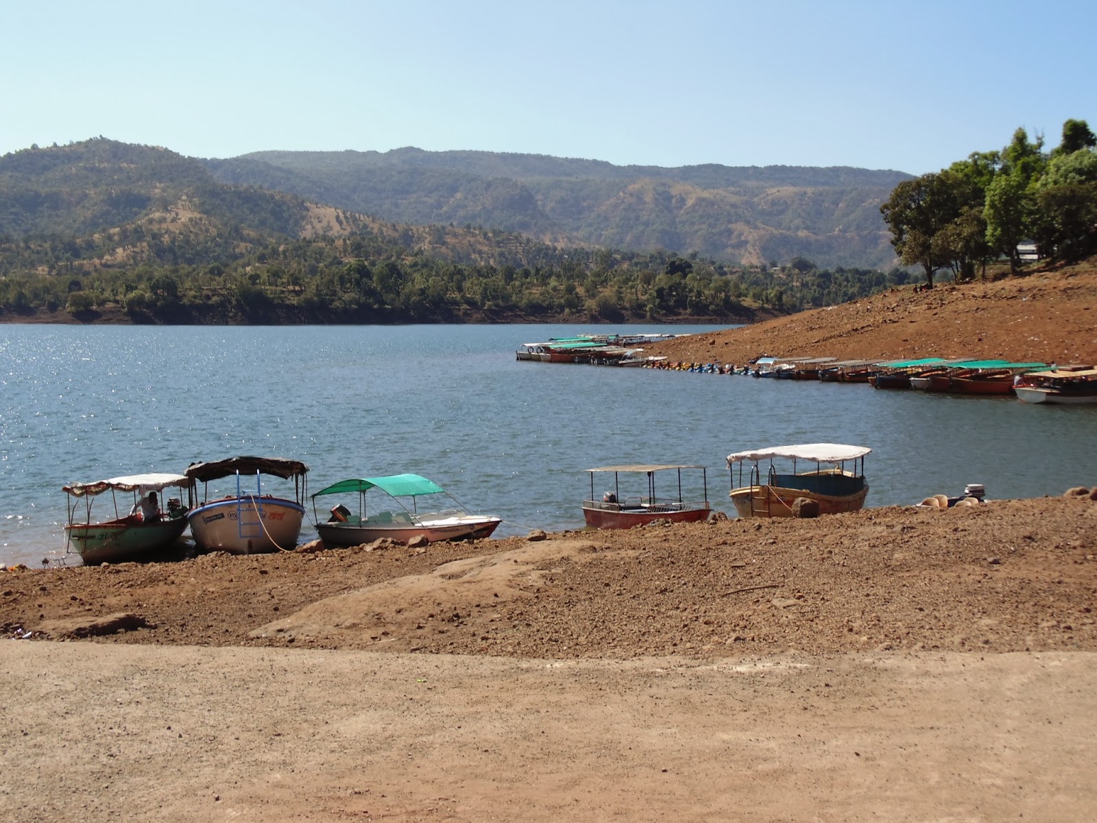 A short ride to tapola - Mini Kashmir of Maharashtra