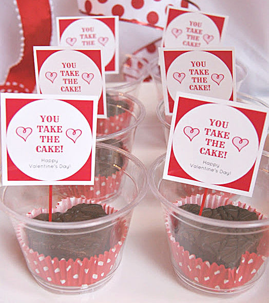 Free printable cupcake and dessert toppers for Valentine's Day.