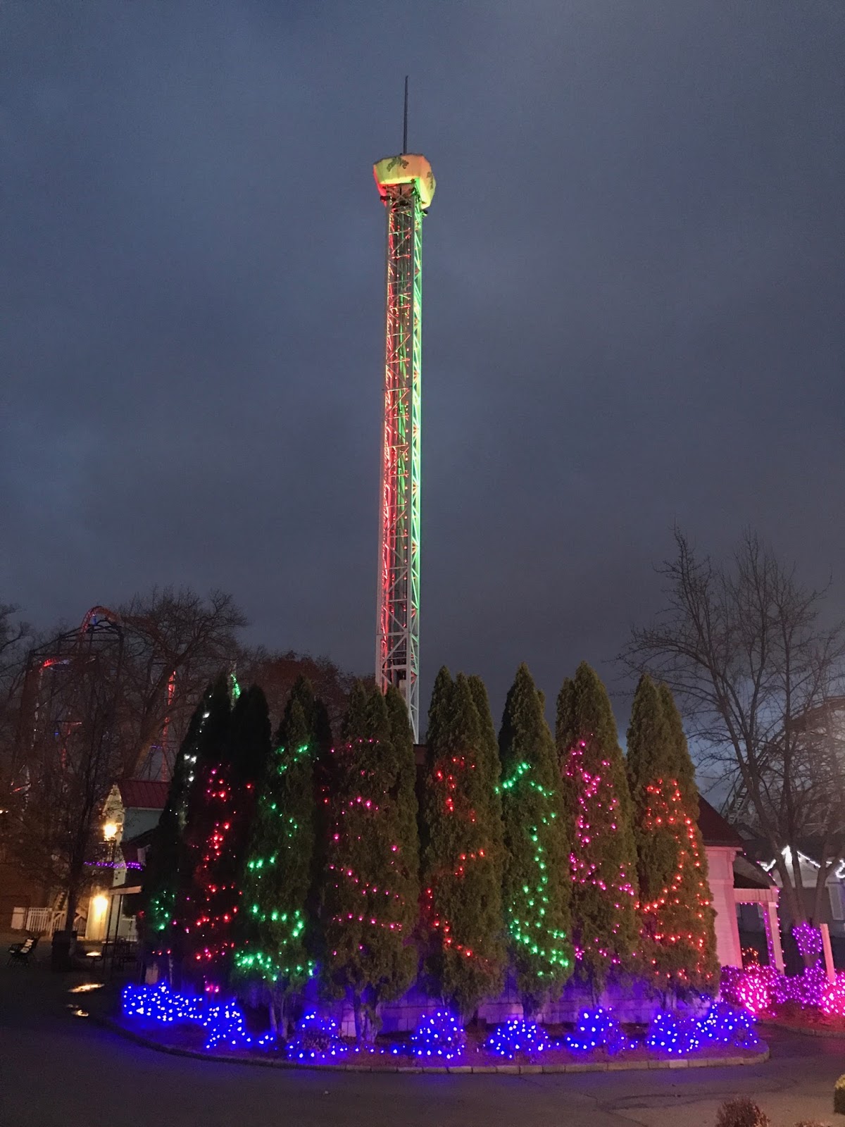 Holiday Lights at Lake Compounce! The Momma Diaries