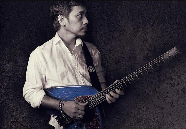 Profile Gitaris Dewa Budjana Profile Gitaris Dewa Budjana
