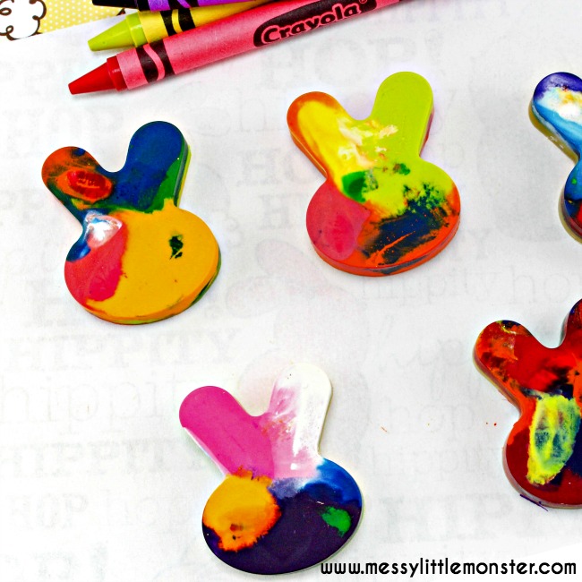 How to make homemade crayons. Follow these easy instructions to recycle broken crayons into fun shaped crayons. A simple DIY and fun gift idea for toddlers and preschoolers as well as older kids. 'Knuffle Bunny' book activity idea.