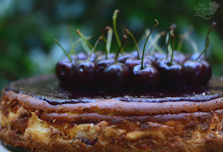 Tarta de quesos con picotas y cerezas 04