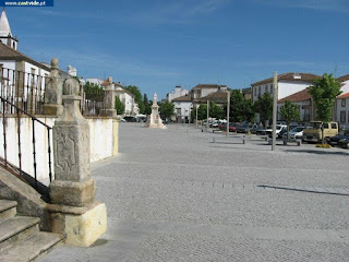 MONUMENT / Praça Dom Pedro V, Castelo de Vide, Portugal